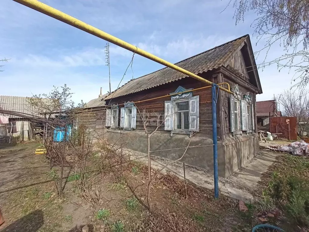 Дом в Саратовская область, с. Сабуровка ул. Ленина (47 м) - Фото 0