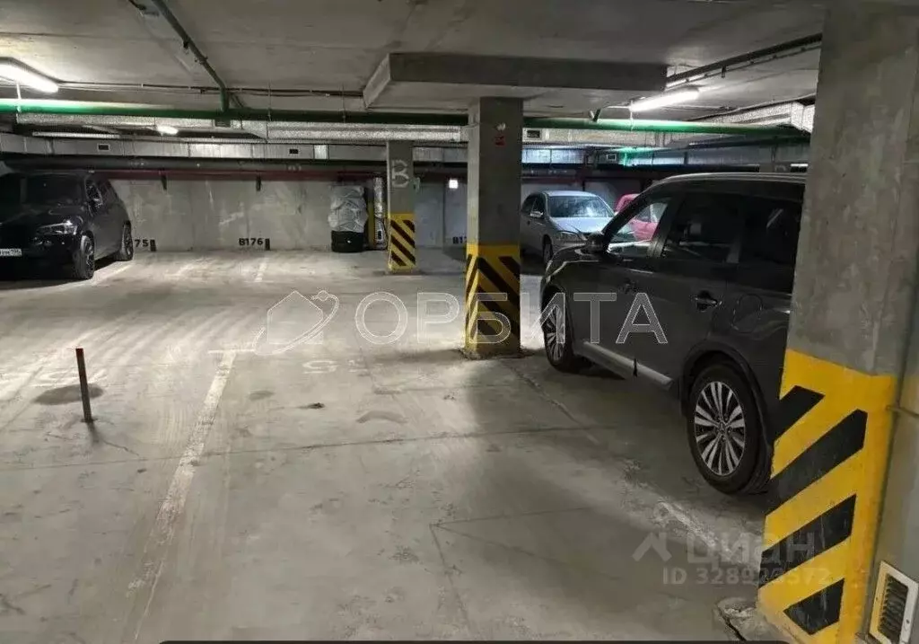 Гараж в Тюменская область, Тюмень Таврическая ул., 9Бс2 (13 м) - Фото 1