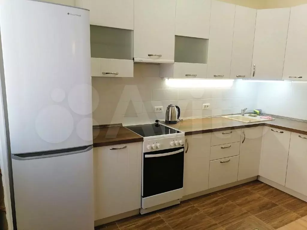 1-к. квартира, 40 м, 1/5 эт. - Фото 1