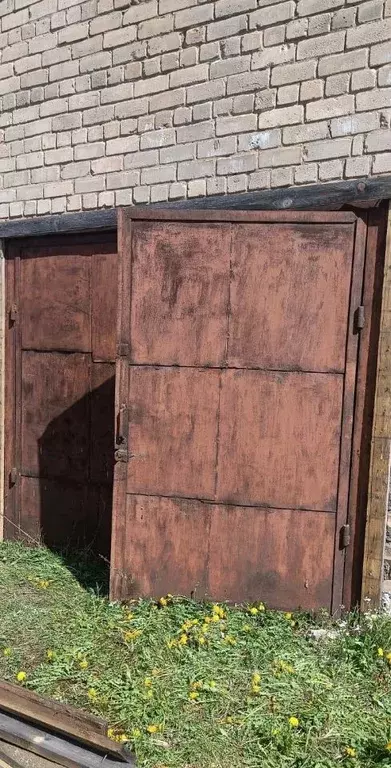 Гараж в Псковская область, Пыталово ул. Евгения Каупужа, 1 (18 м) - Фото 1