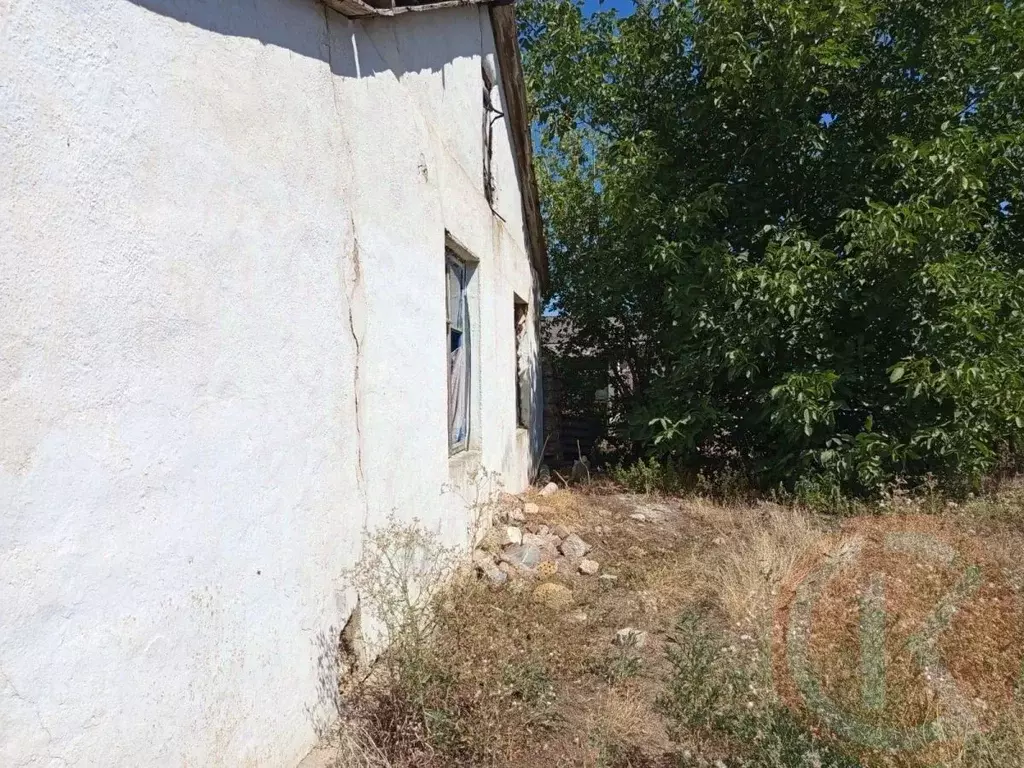 Дом в Крым, Красногвардейский район, с. Пятихатка ул. Гагарина (50 м) - Фото 1