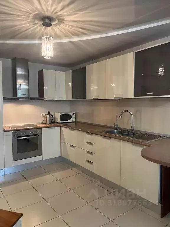 3-к кв. Томская область, Томск ул. Косарева, 33 (106.0 м) - Фото 0
