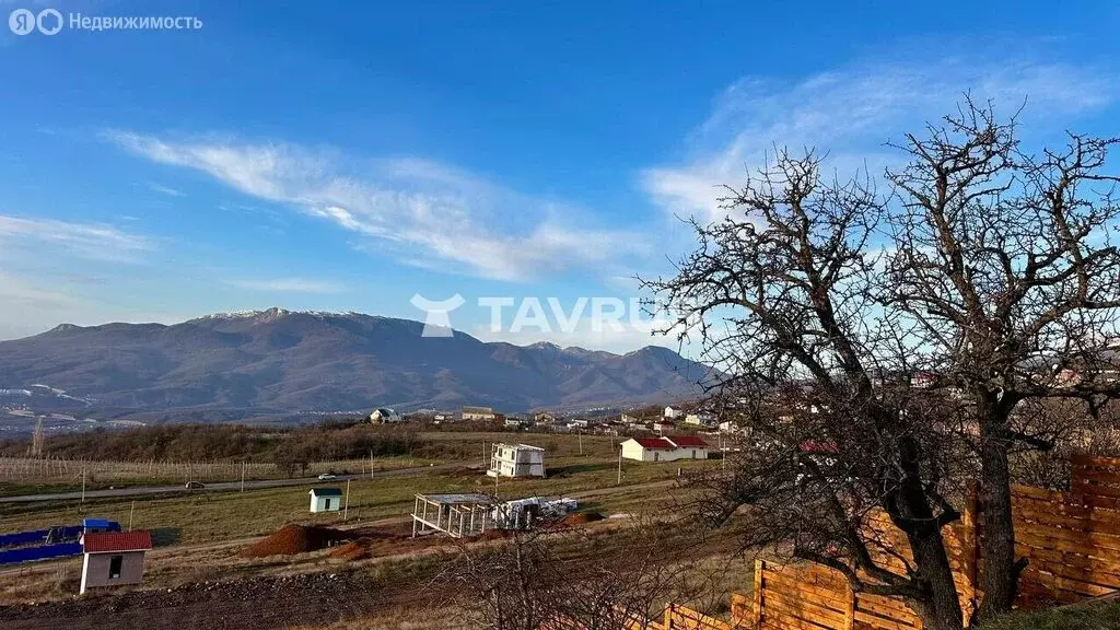 Участок в Республика Крым, муниципальный округ Алушта, село Лучистое ... - Фото 2