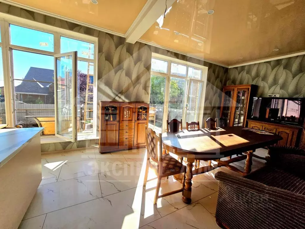 Дом в Ростовская область, Таганрог ул. 4-я Линия, 194 (234 м) - Фото 2