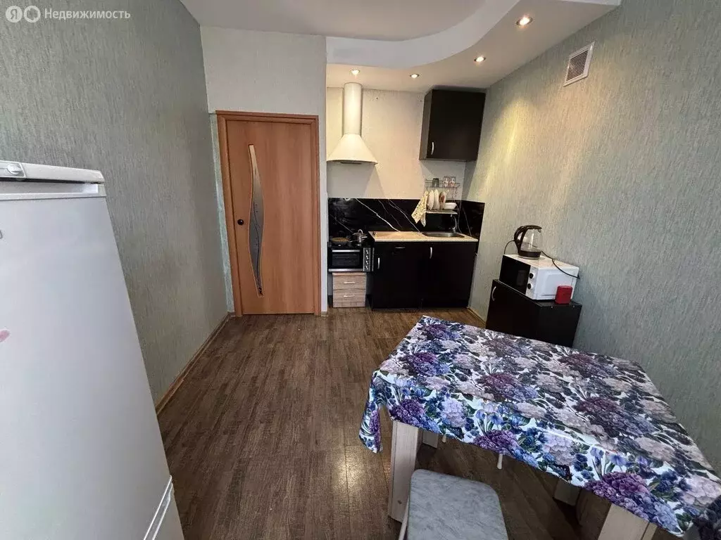 1-комнатная квартира: Тайга, улица 40 лет Октября, 9 (41 м) - Фото 2