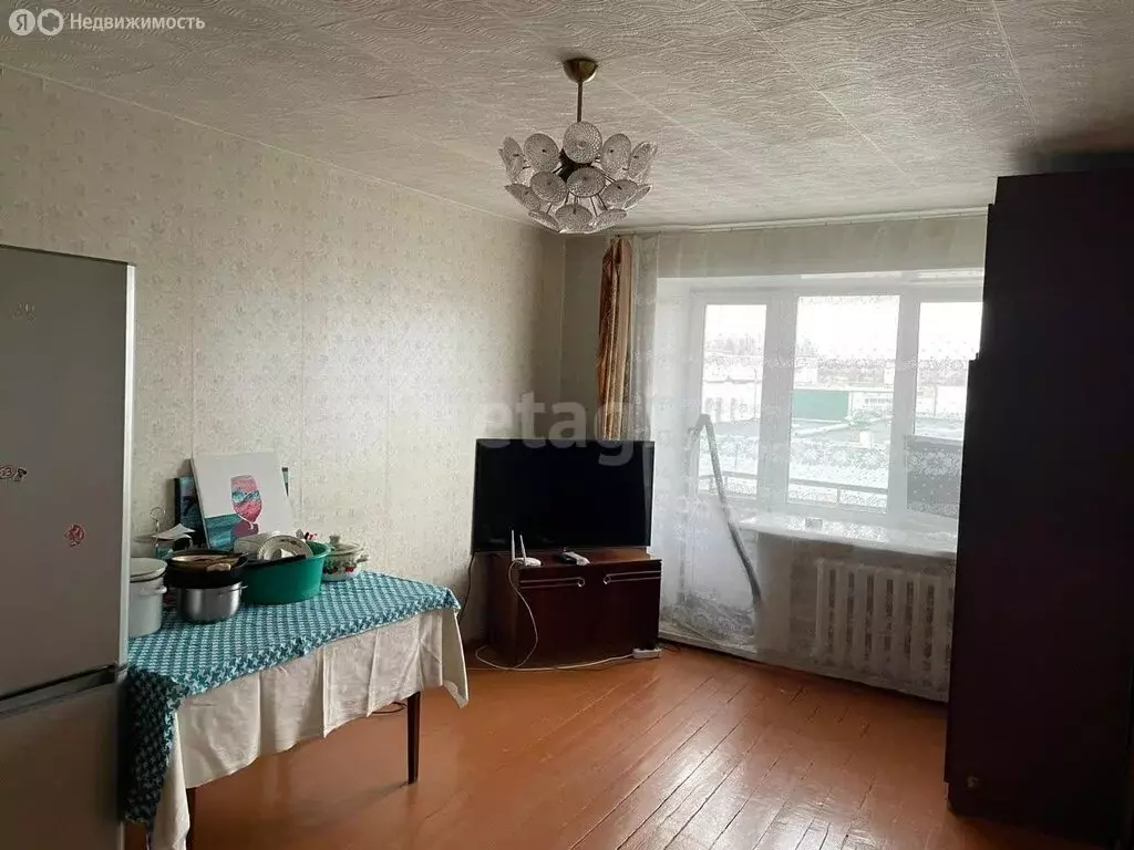 3-комнатная квартира: Верхняя Салда, улица Энгельса, 85к2 (65 м) - Фото 1