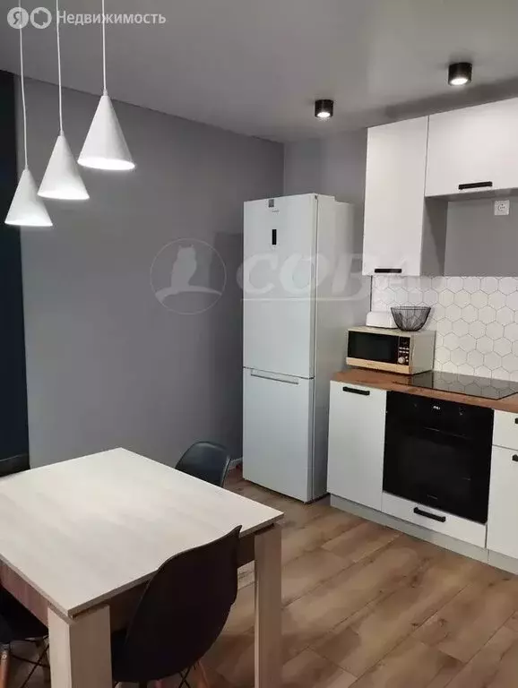 2-комнатная квартира: Тобольск, 6-й микрорайон, 110к1 (59 м) - Фото 0