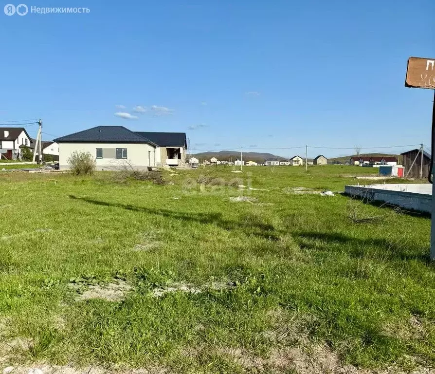 Участок в станица Натухаевская, район Парка живой природы (5.4 м) - Фото 1