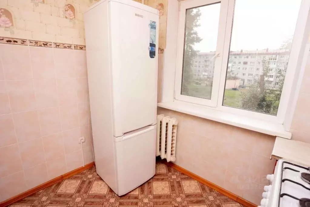 2-к кв. Омская область, Омск Заозерный мкр, просп. Менделеева, 32Б ... - Фото 2