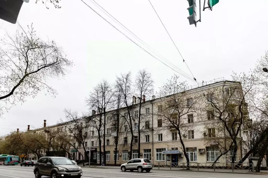 2-к кв. Свердловская область, Екатеринбург ул. 8 Марта, 123 (55.9 м) - Фото 0