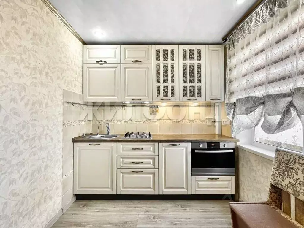 3-к кв. Архангельская область, Архангельск просп. Дзержинского, 5 ... - Фото 2