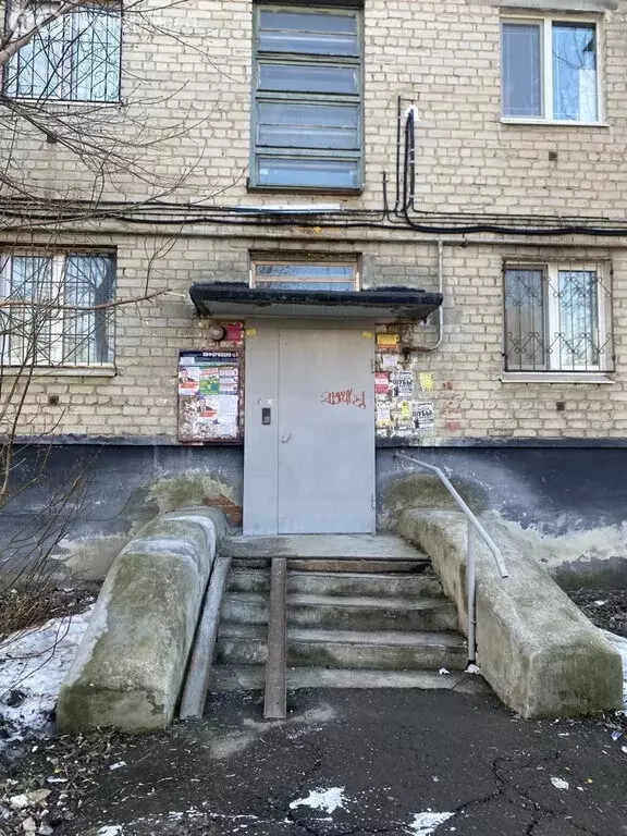 3-комнатная квартира: Екатеринбург, улица Краснофлотцев, 9 (56.1 м) - Фото 2