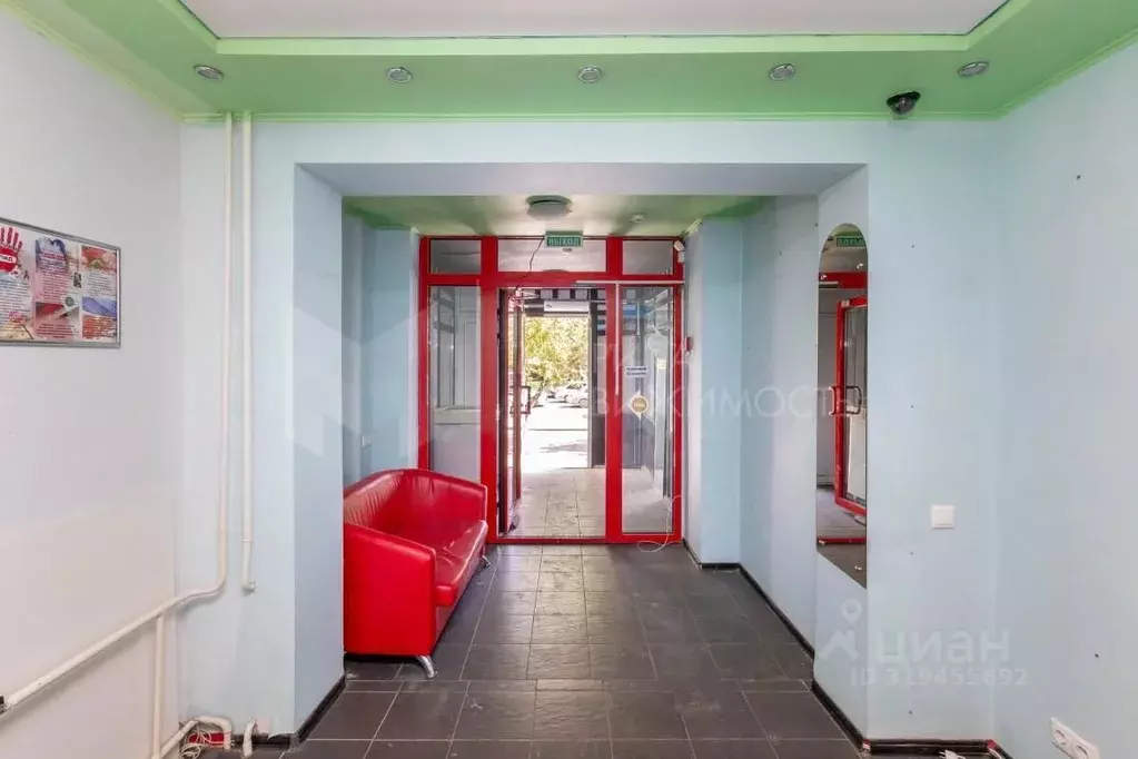 Торговая площадь в Тюменская область, Тюмень ул. Пермякова, 56 (66 м) - Фото 0
