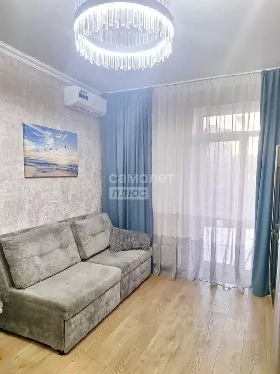1-к кв. Краснодарский край, Новороссийск ул. Энгельса, 60 (51.5 м) - Фото 1