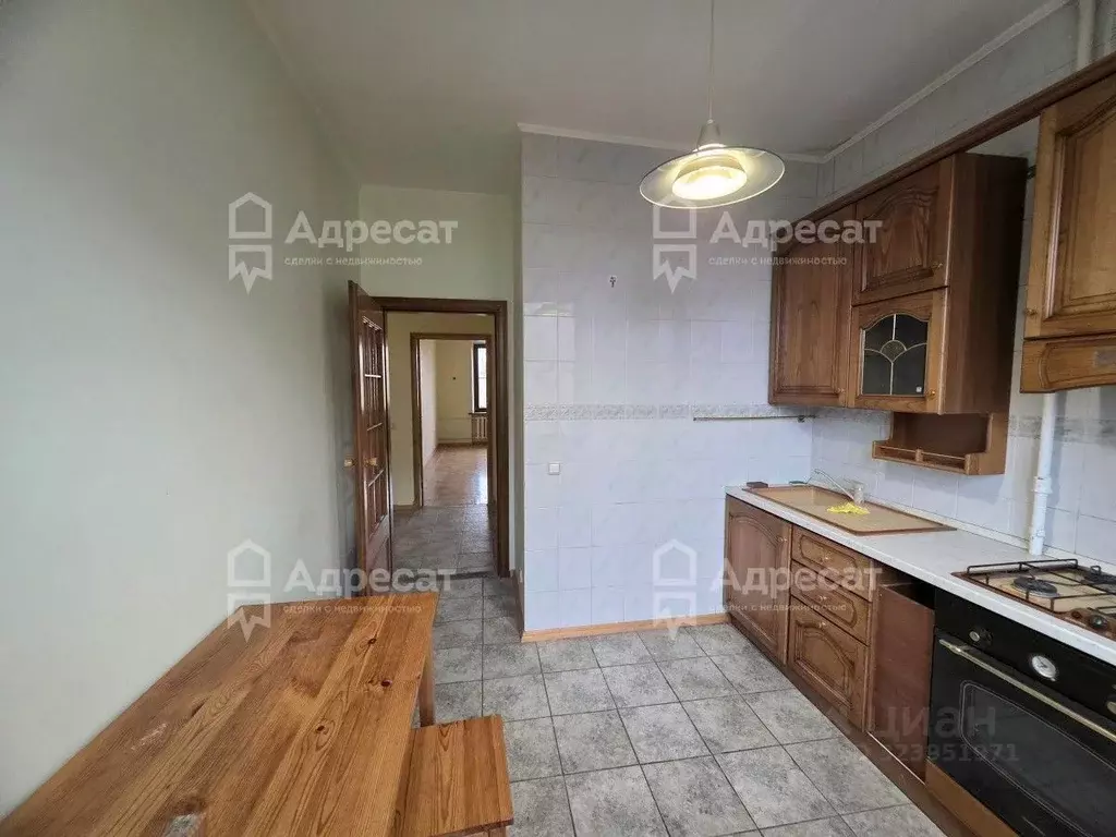 3-к кв. Волгоградская область, Волгоград просп. Имени В.И. Ленина, 20 ... - Фото 2