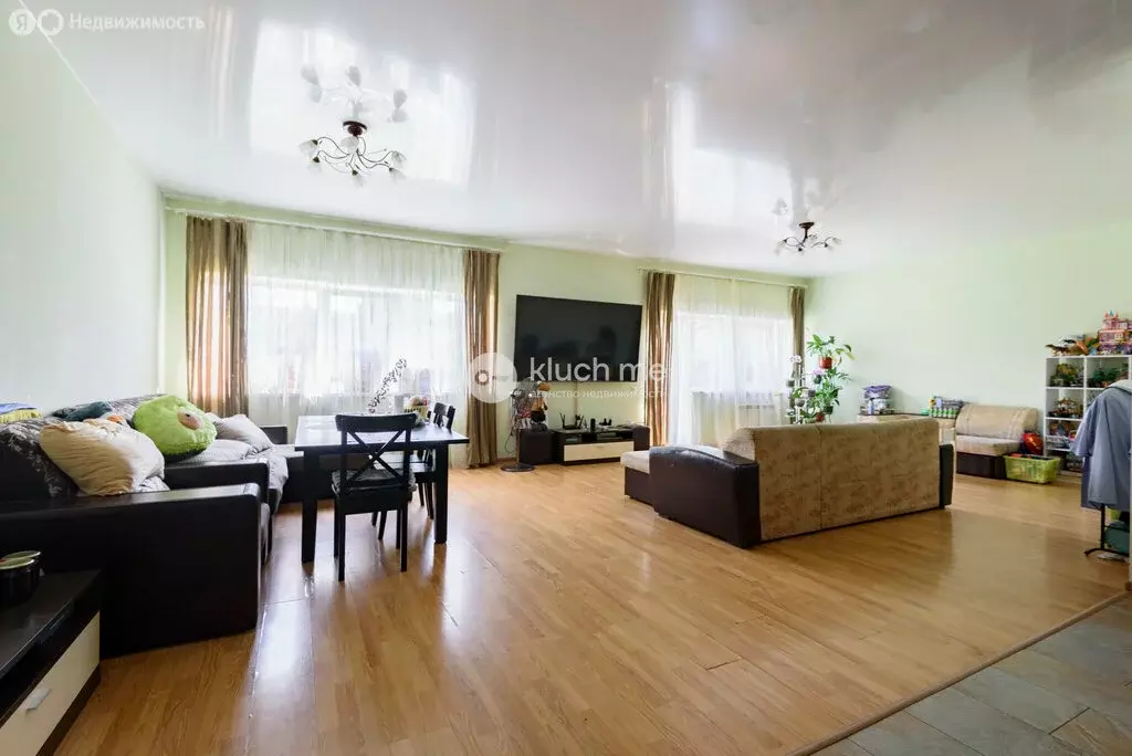 Дом в Казань, улица Генерала Кобякова, 30 (220 м) - Фото 1