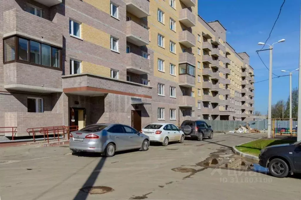 2-к кв. Смоленская область, Смоленск Вяземская ул., 34В (68.5 м) - Фото 0