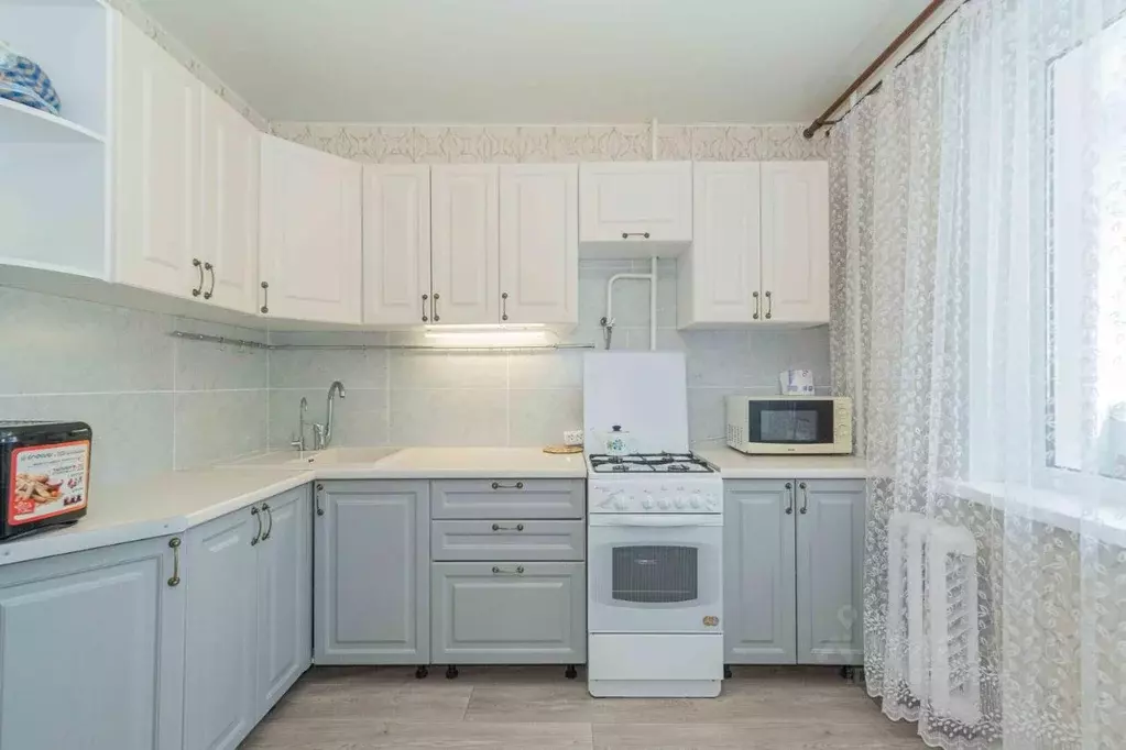 2-к кв. Владимирская область, Владимир Юбилейная ул., 10 (59.8 м) - Фото 0