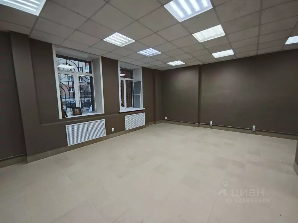 Офис в Кировская область, Киров Красноармейская ул., 5 (39 м) - Фото 1