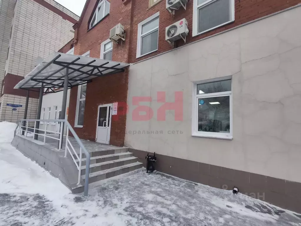 Офис в Омская область, Омск ул. 10 лет Октября, 141/1 (150 м) - Фото 1