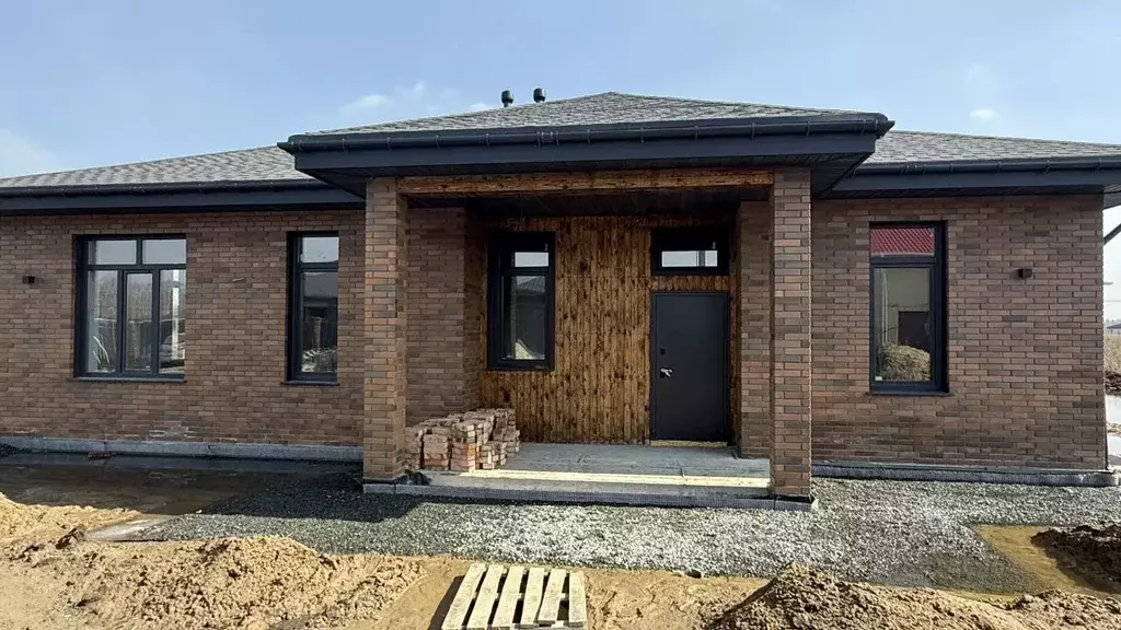 Дом в Омская область, Омский район муниципальный округ, с. Пушкино, ... - Фото 1