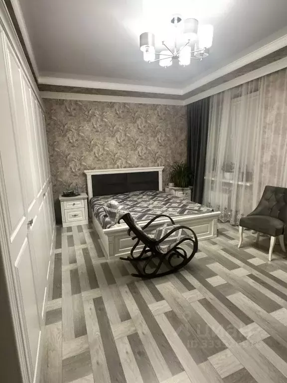 3-к кв. Кабардино-Балкария, Нальчик ул. А.А. Кадырова, 2 (100.0 м) - Фото 1