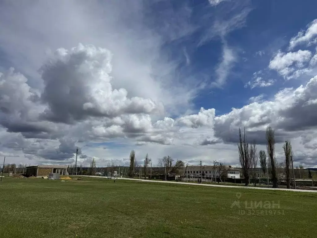 Участок в Севастополь с. Осипенко, ул. Ветеранов (4.0 сот.) - Фото 1