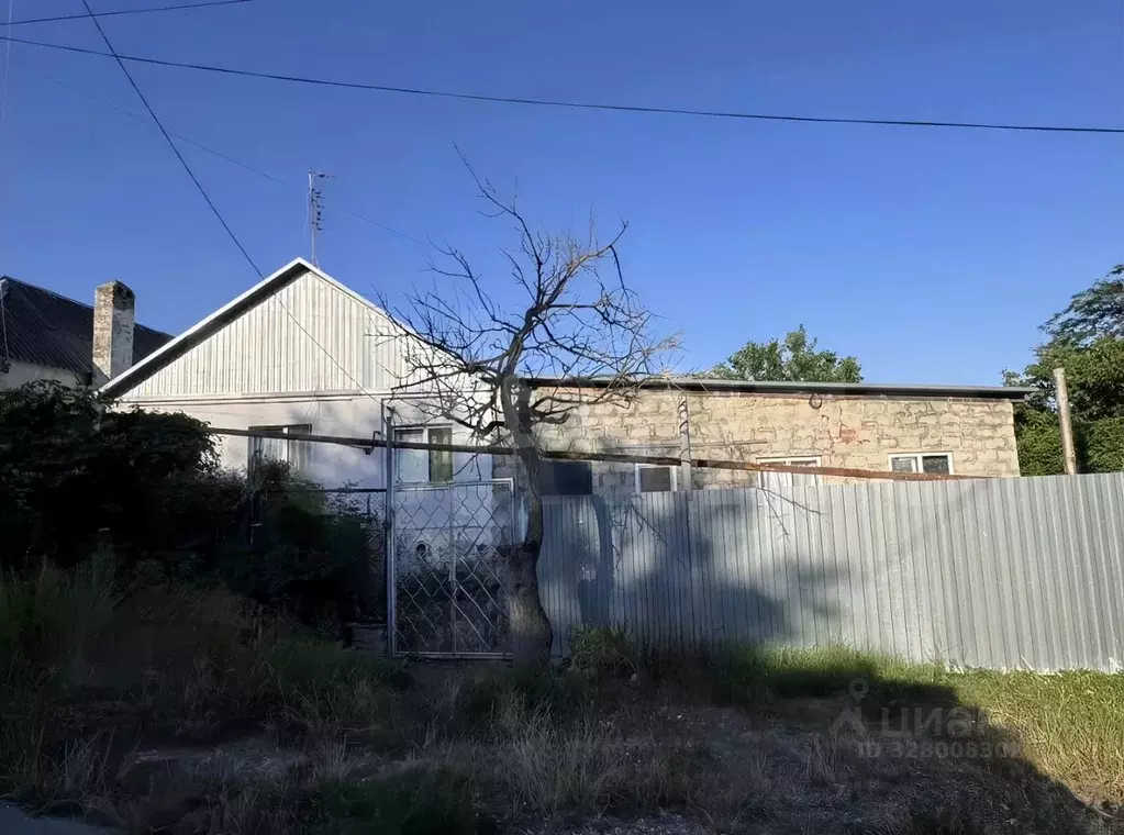 Дом в Краснодарский край, Крымский район, Молдаванское с/пос, пос. ... - Фото 1