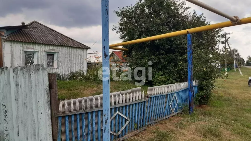 Дом в Белгородская область, Корочанский район, Бубновское с/пос, с. ... - Фото 1