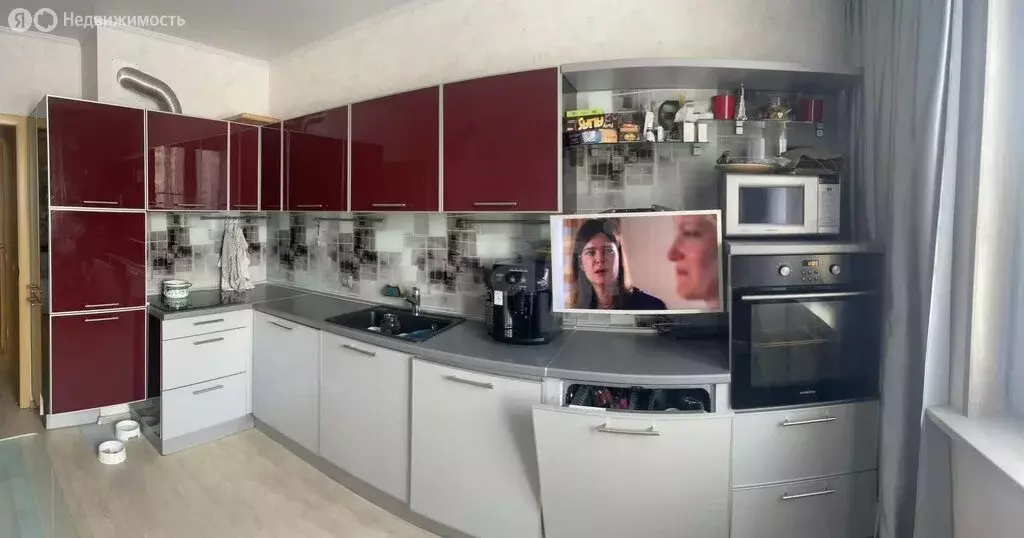 3-комнатная квартира: Нижний Новгород, улица Янки Купалы, 28к1 (80 м) - Фото 0