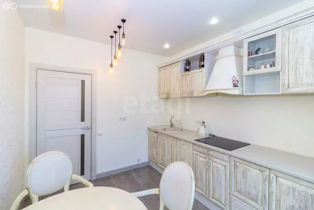 1-комнатная квартира: Тюмень, улица Революции, 228к4 (37.5 м) - Фото 2