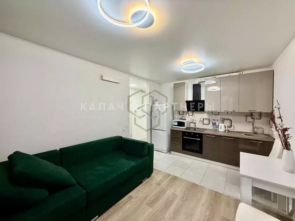 2-к кв. Свердловская область, Екатеринбург пер. Полимерный, 9 (61.9 м) - Фото 1