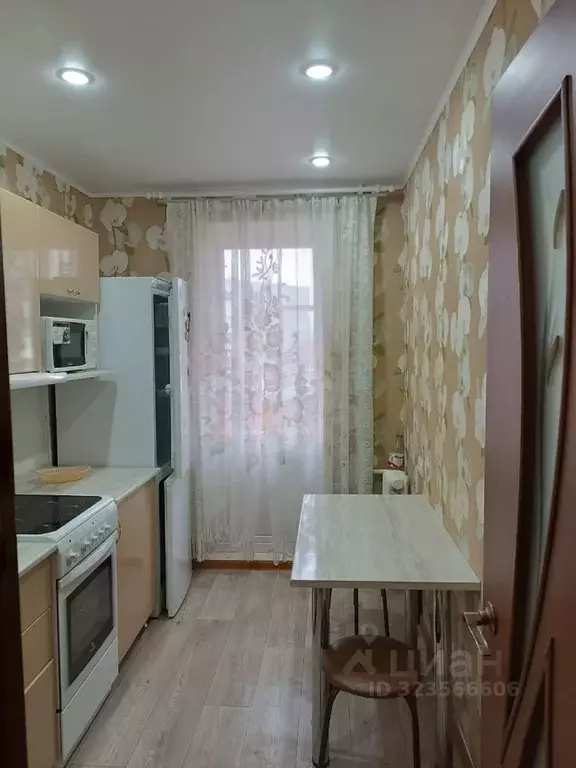 2-к кв. Башкортостан, Агидель ул. Первых Строителей, 7 (43.5 м) - Фото 2