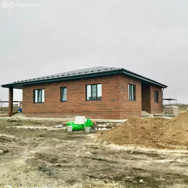 Дом в Курский район, Моковский сельсовет, деревня 1-я Моква, улица ... - Фото 1