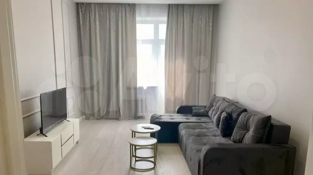 4-к. квартира, 100 м, 4/8 эт. - Фото 0