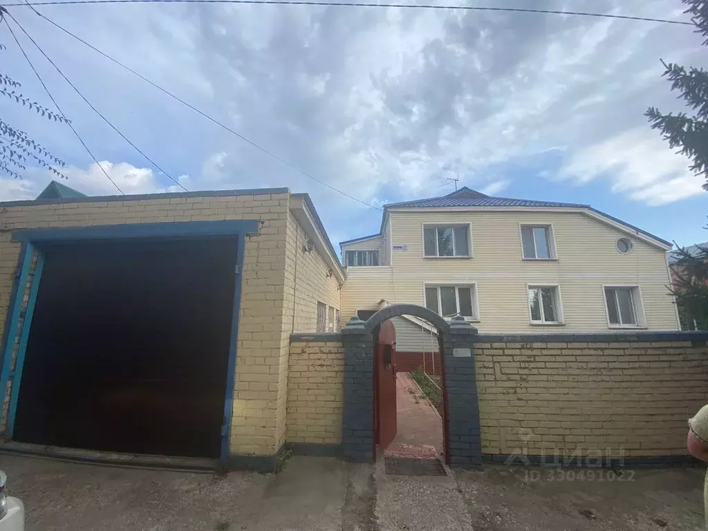 Коттедж в Ульяновская область, Ульяновск ул. Хваткова, 9 (218 м) - Фото 1