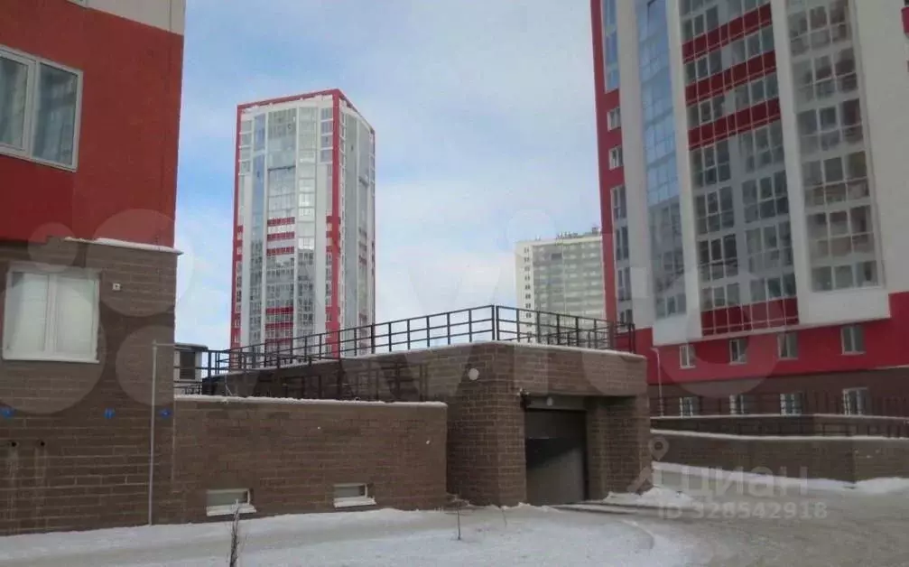 Гараж в Санкт-Петербург просп. Героев, 18 (12 м) - Фото 1