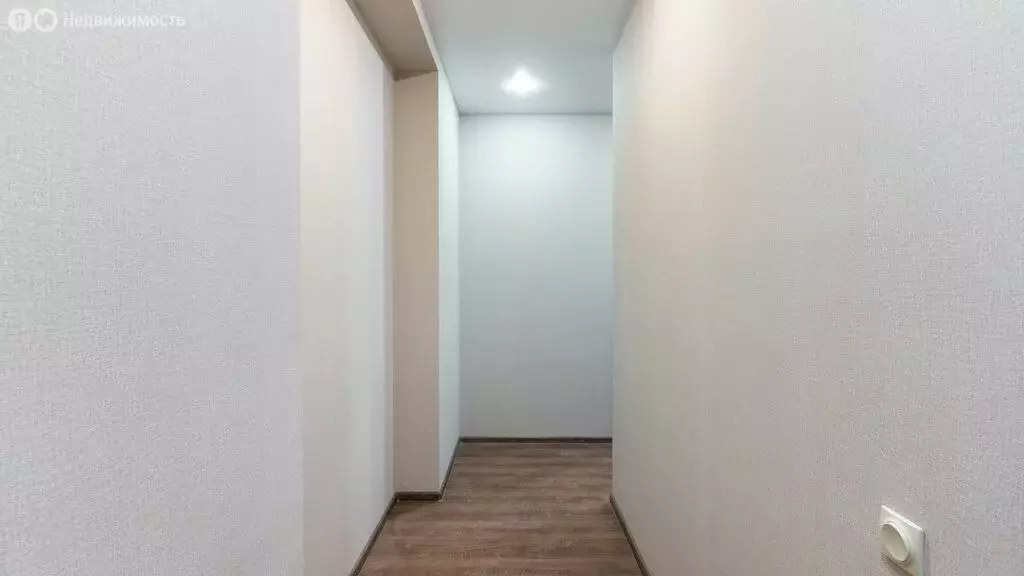 2-комнатная квартира: Тюмень, улица Раушана Абдуллина, 1 (83.8 м) - Фото 1