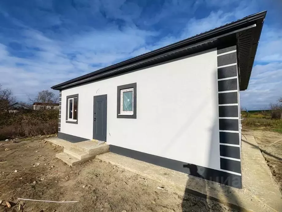 Дом в Краснодарский край, Темрюк Автомобилист СНТ, ул. Ореховая, 71 ... - Фото 1