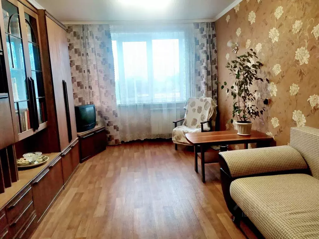 3-к кв. Орловская область, Орел Октябрьская ул., 62 (67.0 м) - Фото 0