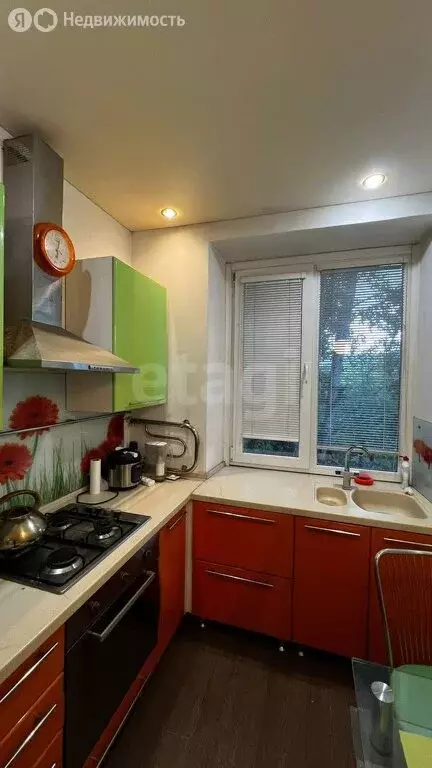 4-комнатная квартира: Челябинск, улица Савина, 6 (85.4 м) - Фото 0