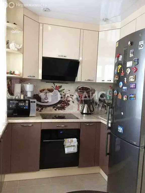 3-комнатная квартира: Тобольск, 4-й микрорайон, 38 (61.2 м) - Фото 2