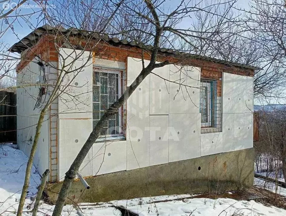 Дом в село Латное, Степная улица (24 м) - Фото 1