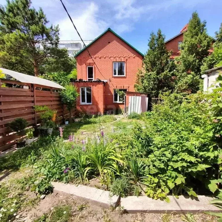 Дом в Ростовская область, Азов Азовский район, ул. Макаровского (120 ... - Фото 0