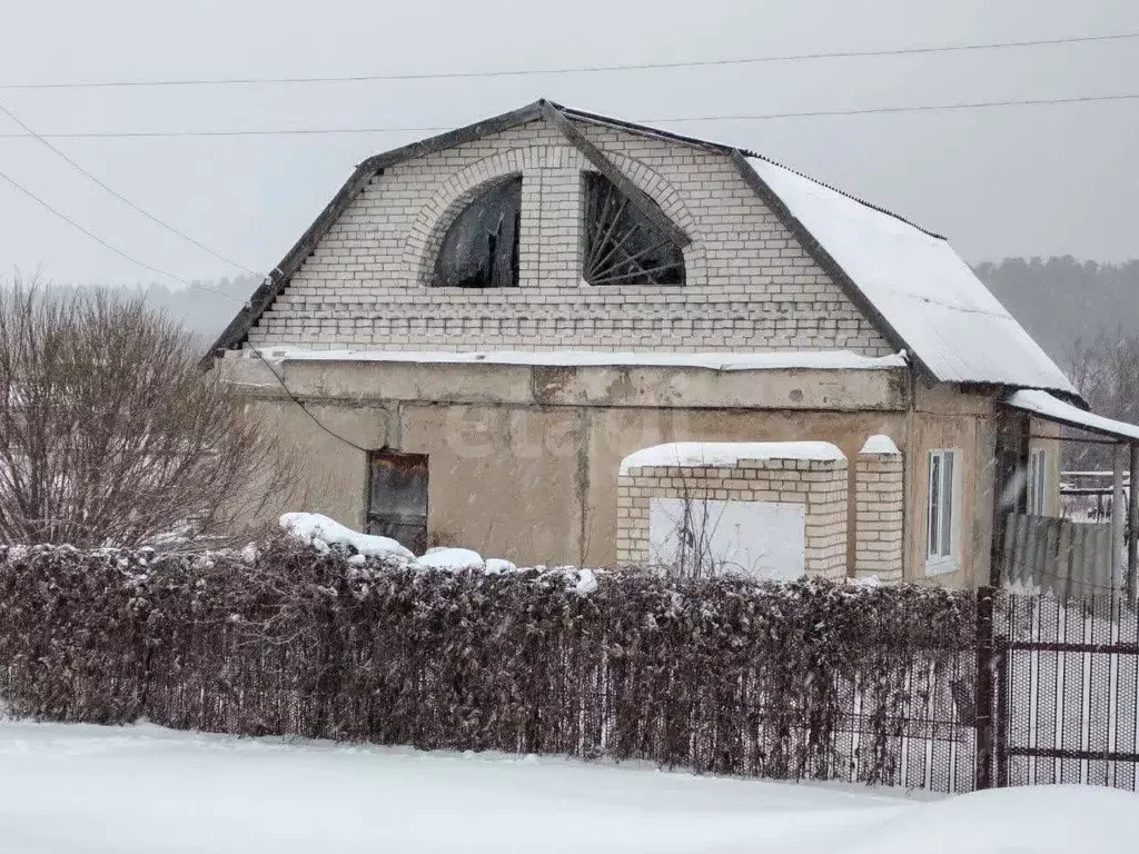 Дом в Ульяновская область, Тереньгульский район, Ясашноташлинское ... - Фото 1