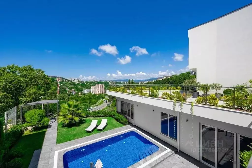 Дом в Краснодарский край, Сочи Курортный просп., 120/1А (600 м) - Фото 2