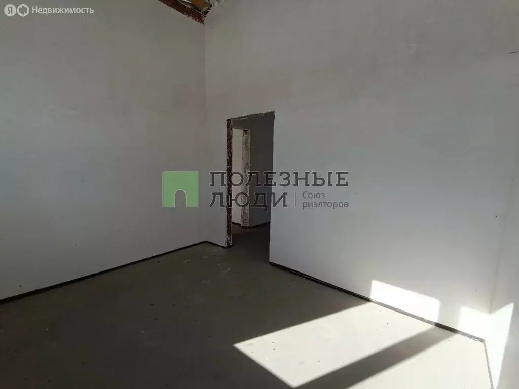 Дом в село Алнаши, Полевая улица (101 м) - Фото 2