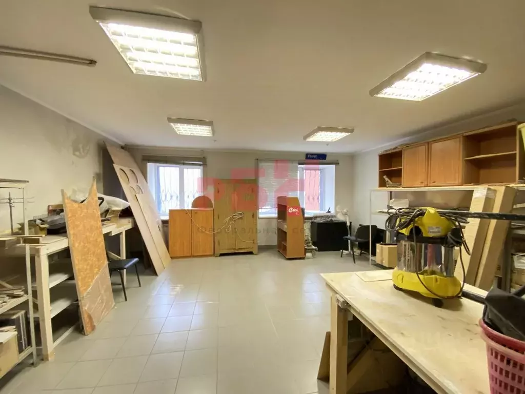 Торговая площадь в Курганская область, Курган ул. Урицкого, 33 (62 м) - Фото 1