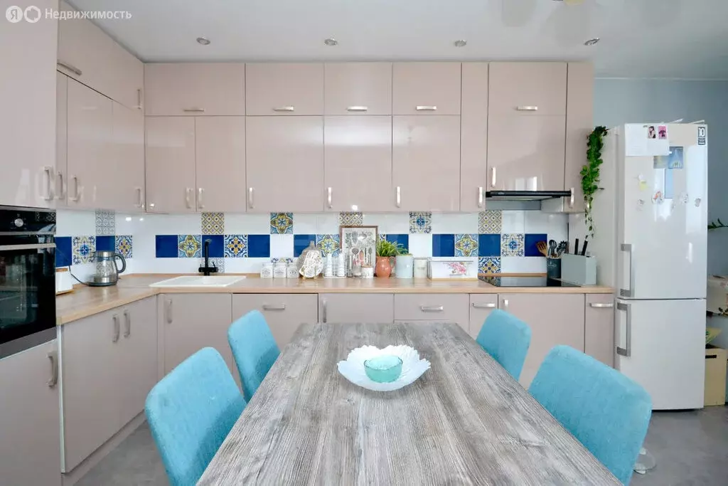 2-комнатная квартира: Якутск, 203-й микрорайон, 17 (73.5 м) - Фото 2