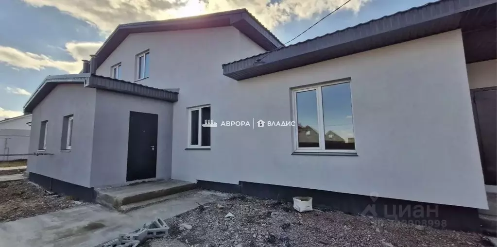 Таунхаус в Челябинская область, Магнитогорск Приуральский кп, ул. ... - Фото 1